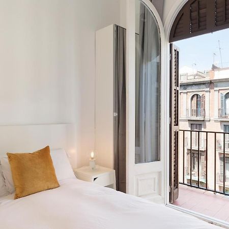 Suites4Days Gaudi Eixample Barcelona Bagian luar foto
