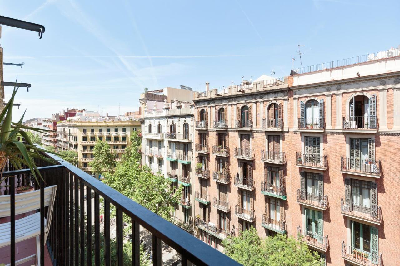 Suites4Days Gaudi Eixample Barcelona Bagian luar foto
