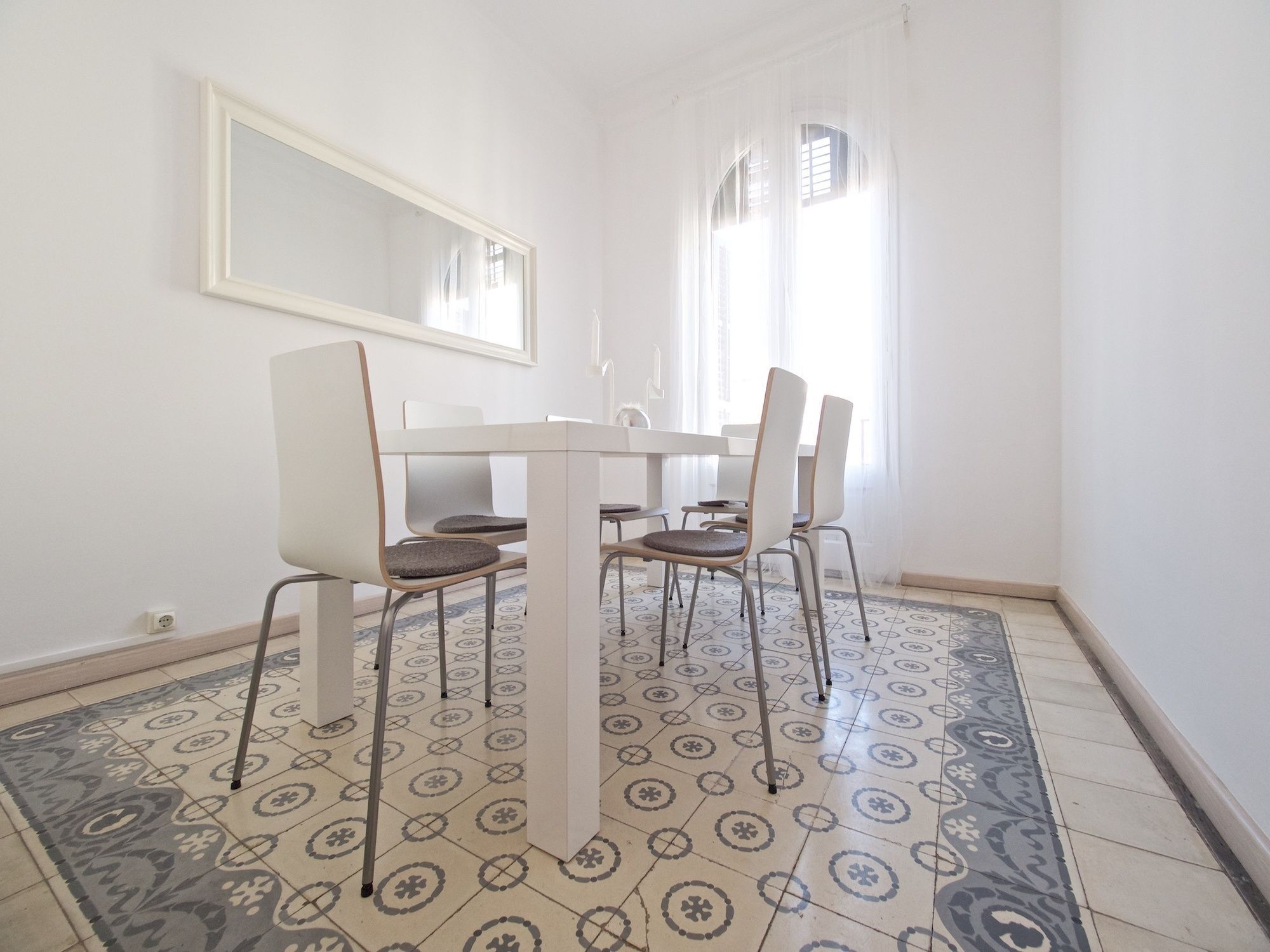 Suites4Days Gaudi Eixample Barcelona Bagian luar foto