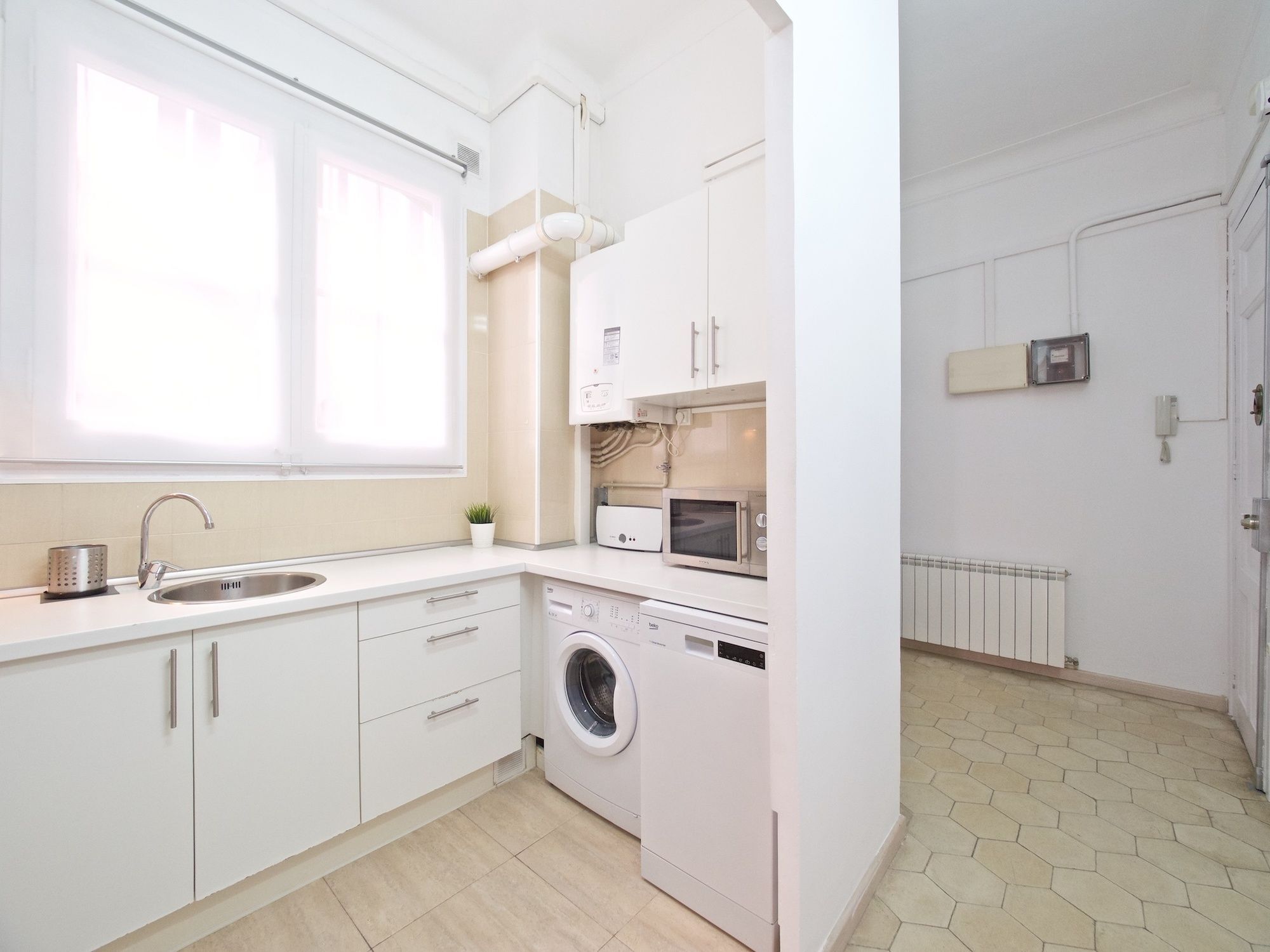 Suites4Days Gaudi Eixample Barcelona Bagian luar foto